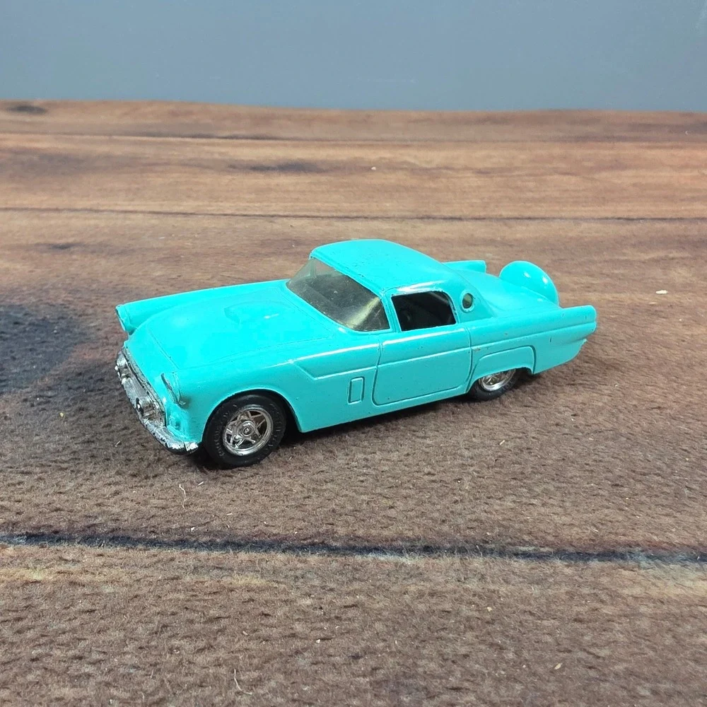 Tootsietoy 56 T-Bird Toy Car Teal Good Diecast 1956 Ford Thunderbird Continental